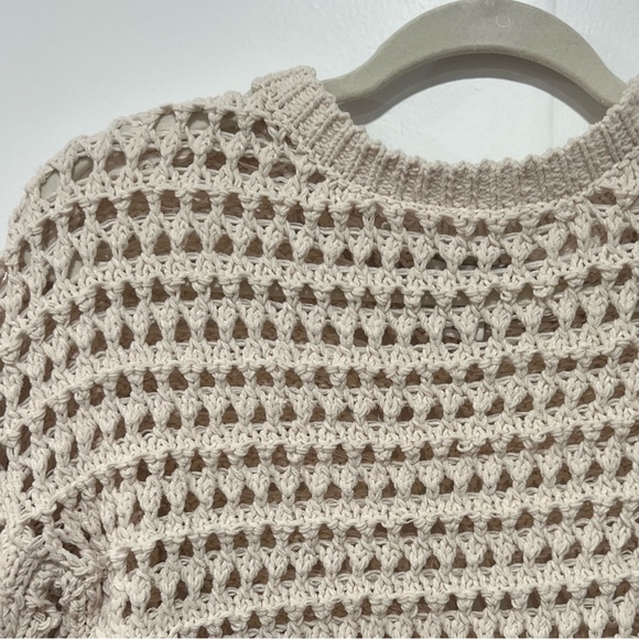 Sincerely Jules Loose Knit Cropped Sweater Size Small - Picture 3 of 5